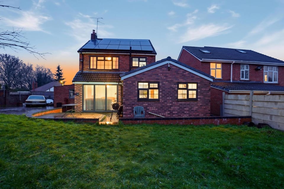 Property building, Garden, Garden view