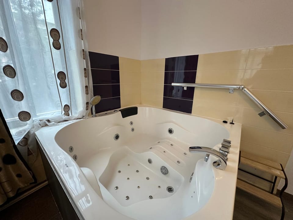 LuxInn Bed and Breakfast in Bucharest