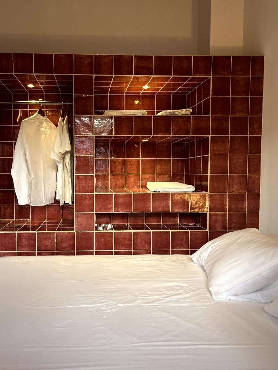 towels, wardrobe