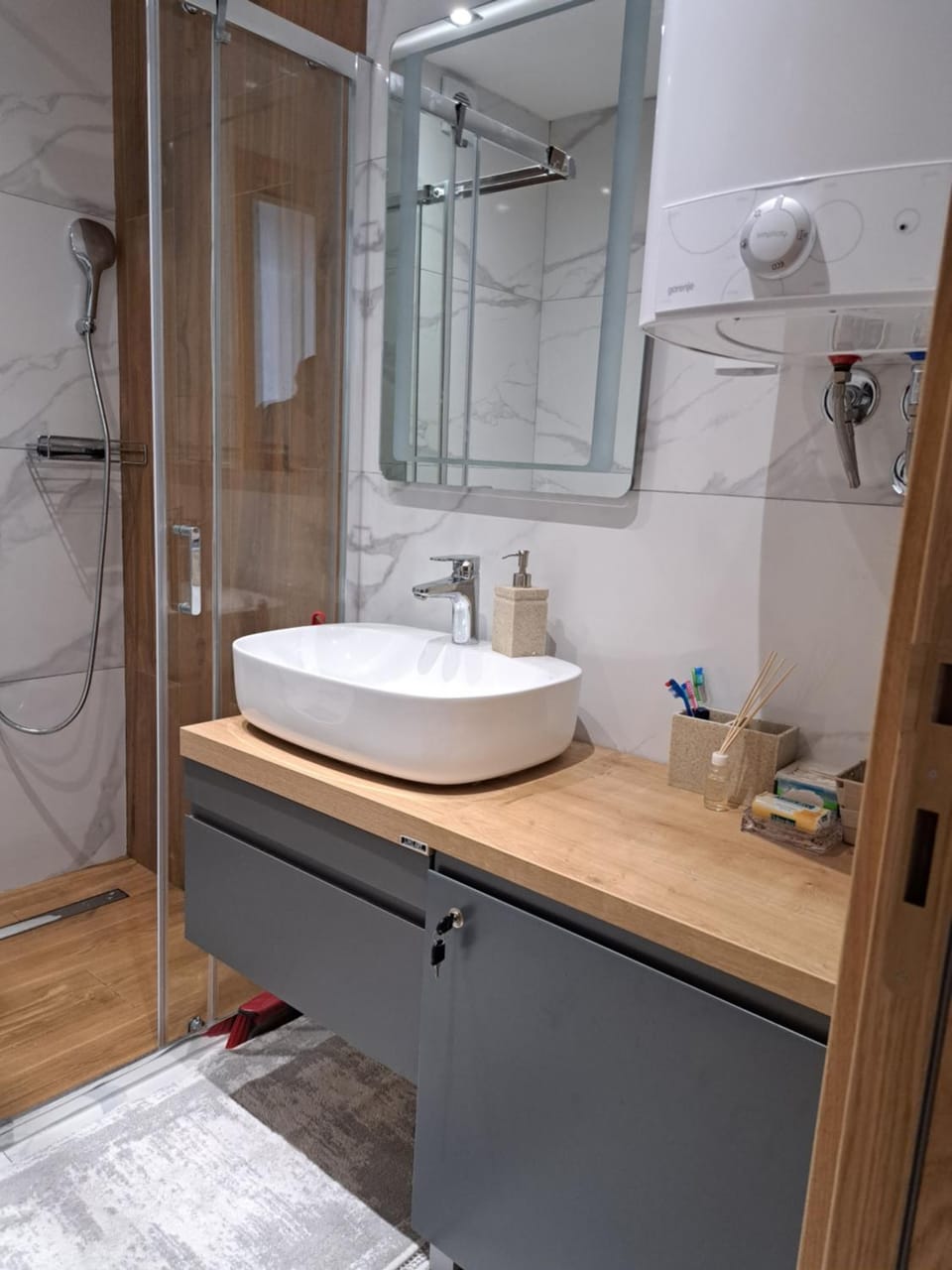 Shower, Bathroom