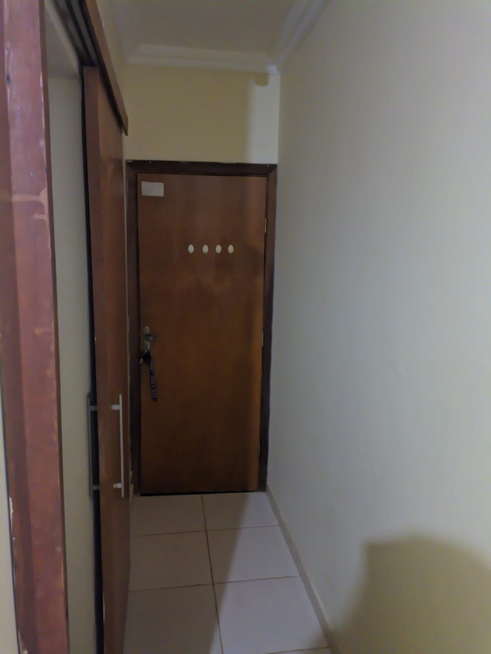 Quarto em Apto Compartilhado Bem Localizado AP 204 Bed and Breakfast in Uberaba