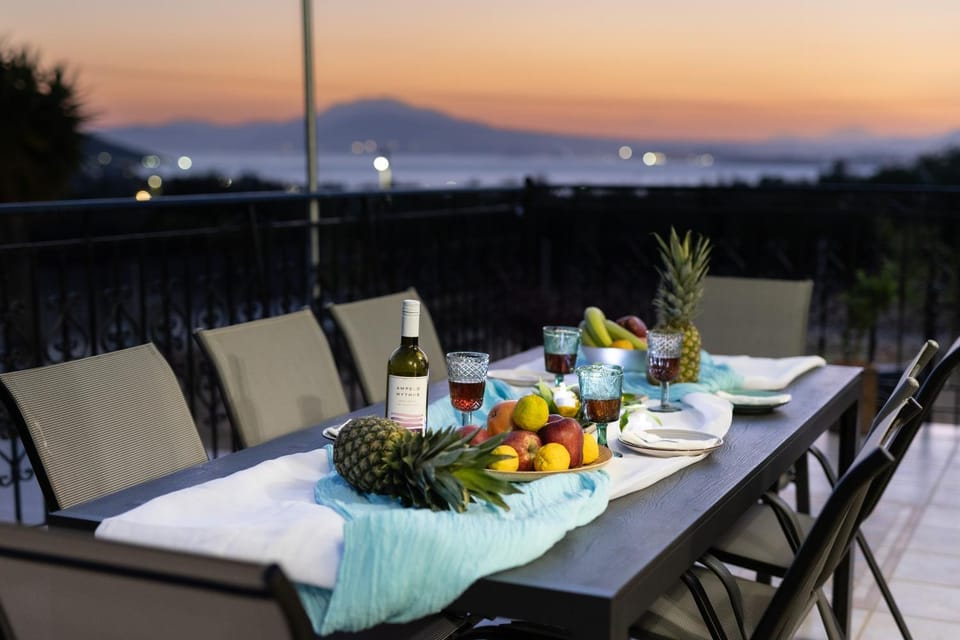 Property building, View (from property/room), Balcony/Terrace, Balcony/Terrace, Dining area