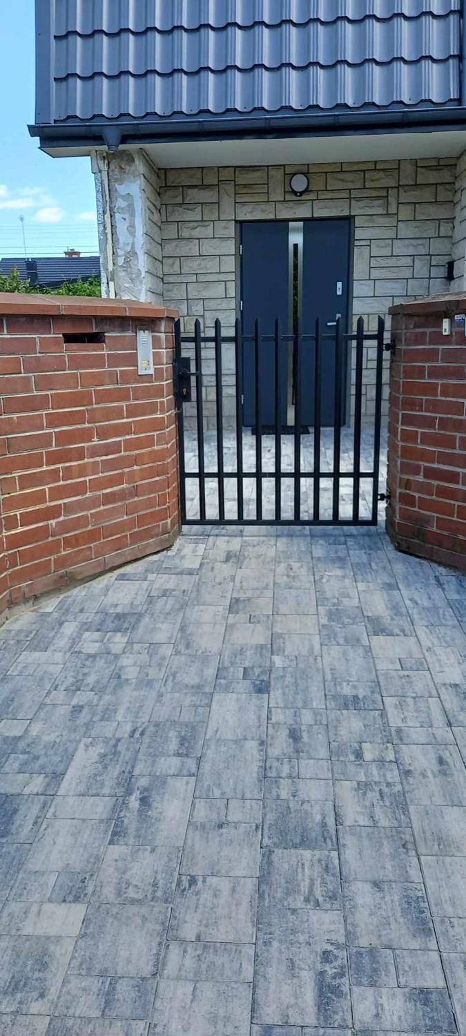 Facade/entrance, Day