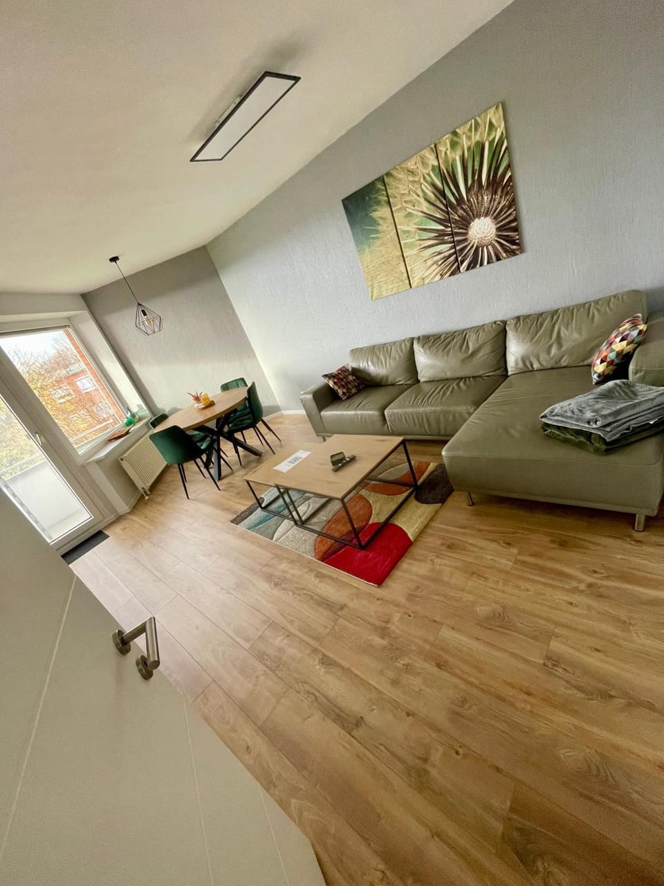 TV and multimedia, Living room, Dining area
