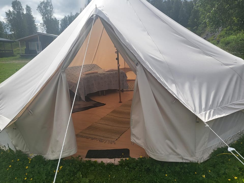 Telt 2 Luxury tent in Nordland, Norway