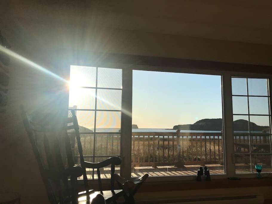 Red Sunset Cottage in Twillingate House in Twillingate