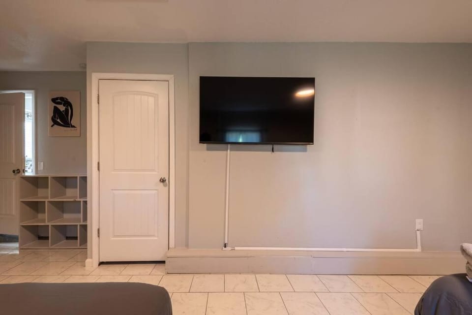 Cruise Haven with Pool, 15 Min to Port Canav & Beach House in Florida