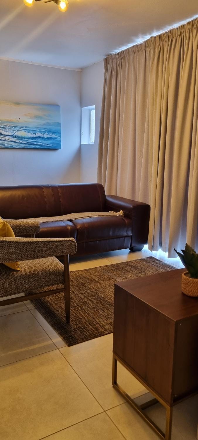 Oceanic Unit 99 - North Beach Apartment in Durban