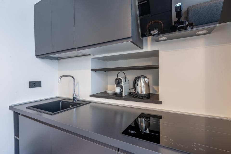 Coffee/tea facilities, Kitchen or kitchenette
