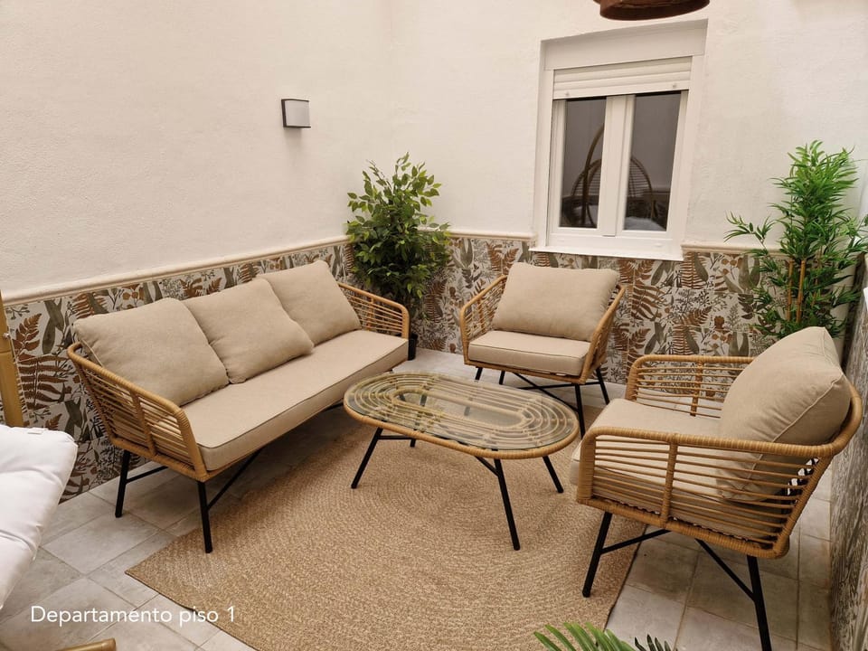 Balcony/Terrace, Balcony/Terrace, Seating area, Inner courtyard view