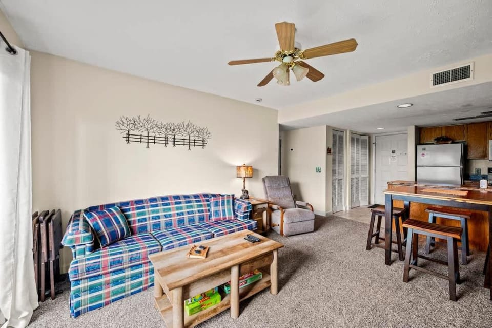 Rustic Ridge House in Pittman Center