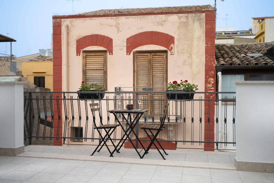View (from property/room), Balcony/Terrace