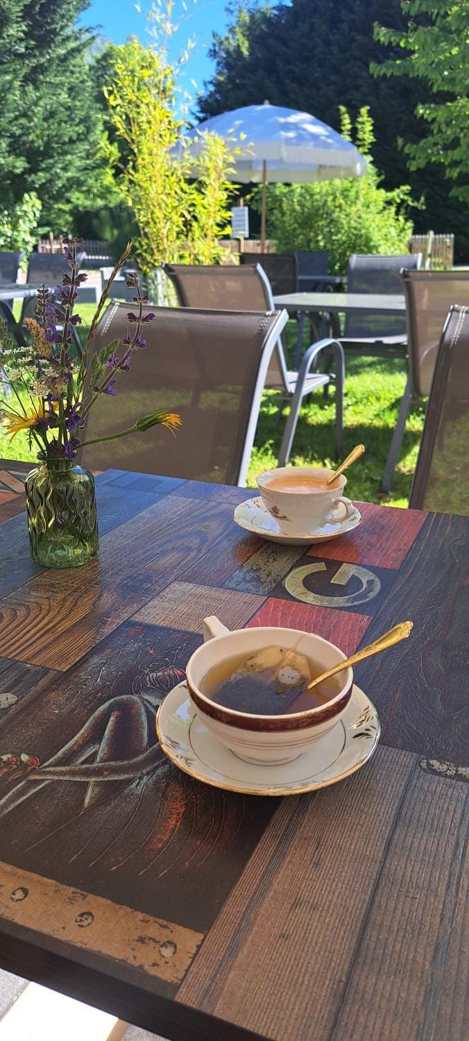 Camping Les Galets petit mobilhom Campground/ 
RV Resort in Occitanie