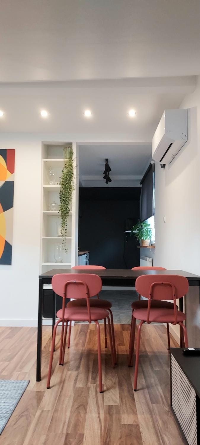 TV and multimedia, Kitchen or kitchenette, Dining area