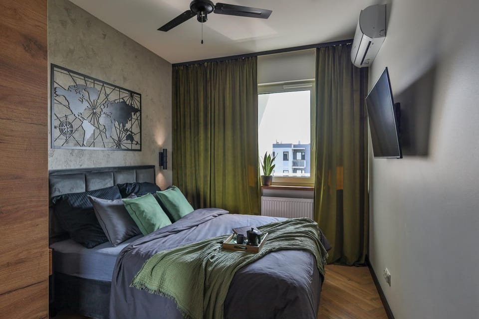Bedroom, air conditioner
