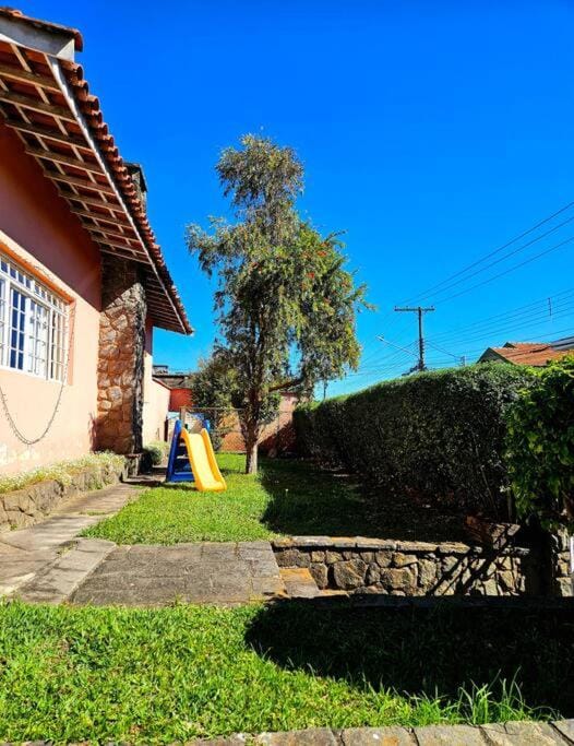 Edicula da Lele House in Campos do Jordão