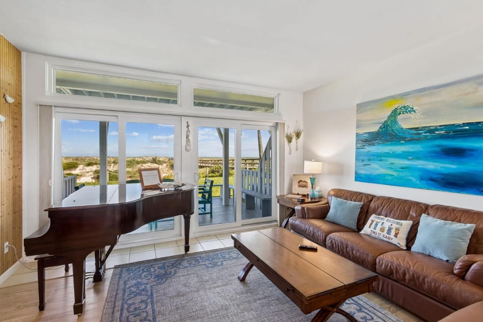 Oceanfront Home Beach Walkway House in Fernandina Beach