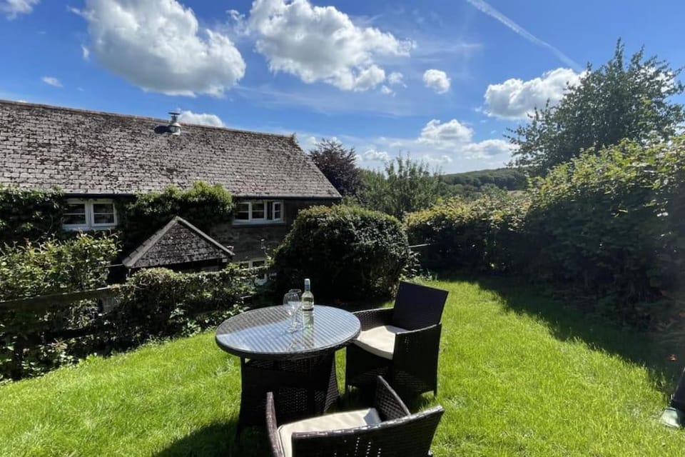 The Cottage House in Ashburton