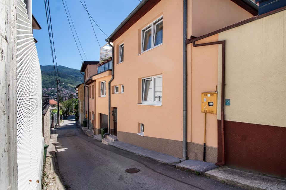 Property building, Day, Neighbourhood, Street view