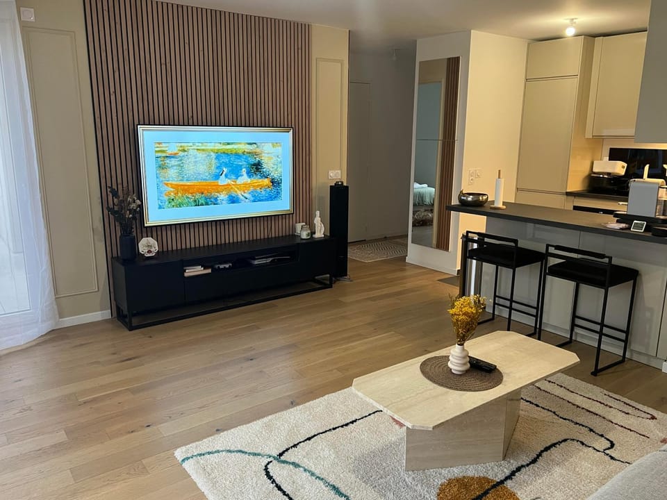 TV and multimedia, Living room