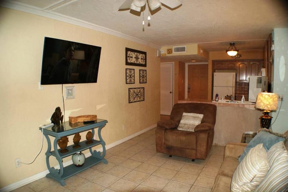 GULFVIEW 110 LUXURIOUS CONDO 3 min walk to beach, next Beach Park Isla Blanca Apartment in South Padre Island