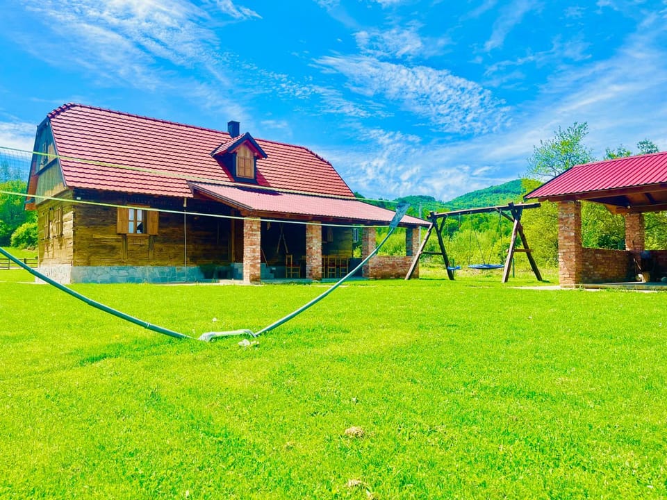 Holiday house Rustic Oak House in Lika-Senj County