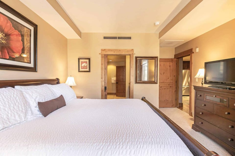Big Horn Lodge 309 by East West Hospitality Apartment in Northstar Drive