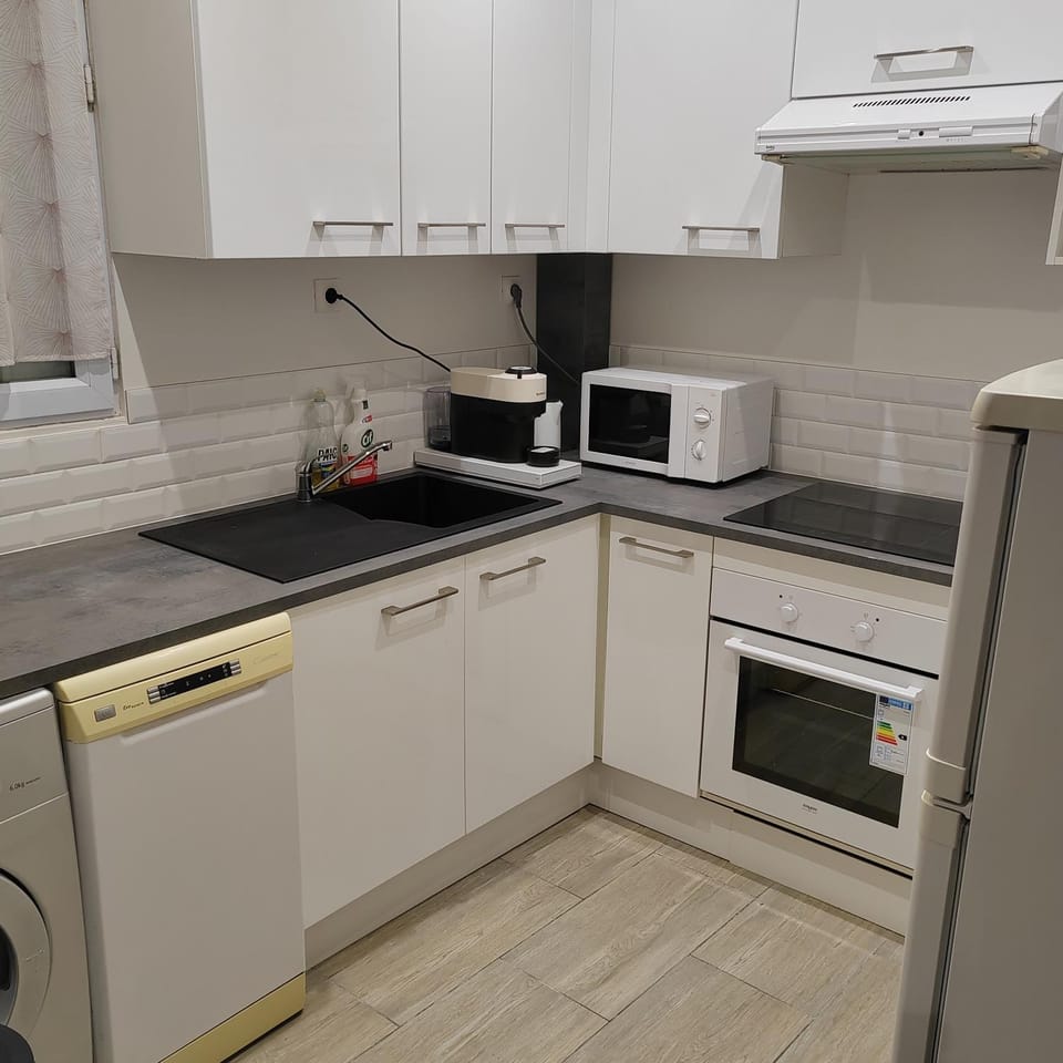 dishwasher, oven, stove