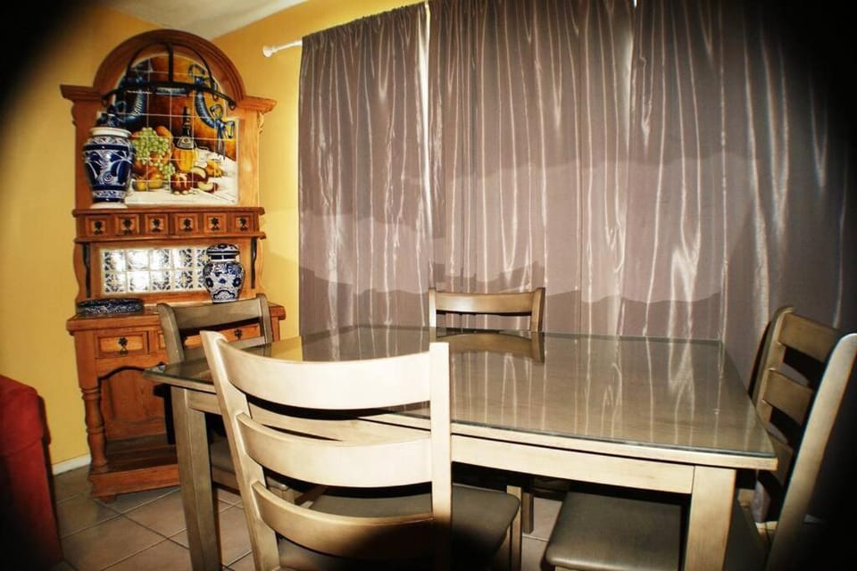 GULFVIEW 210 LUXURIOUS CONDO 3 min walk to beach, next Beach Park Isla Blanca Apartment in South Padre Island