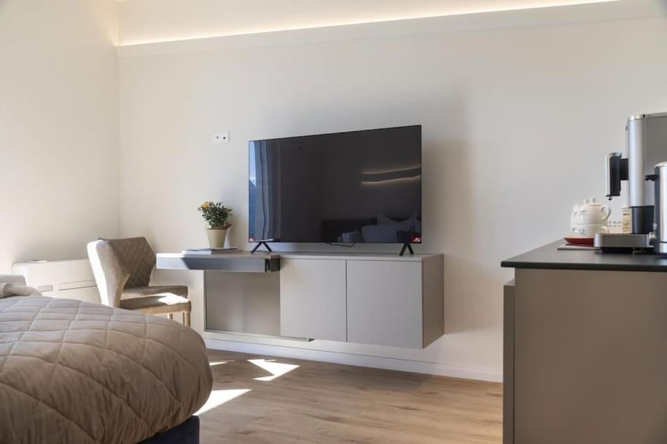 Lake Music Apartment in Canton of Ticino