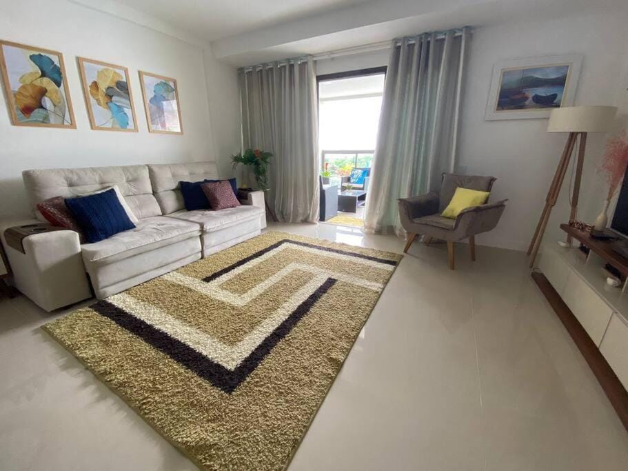 Apartamento de frente praia dos anjos com 3 suítes Apartment in Vila Canaa