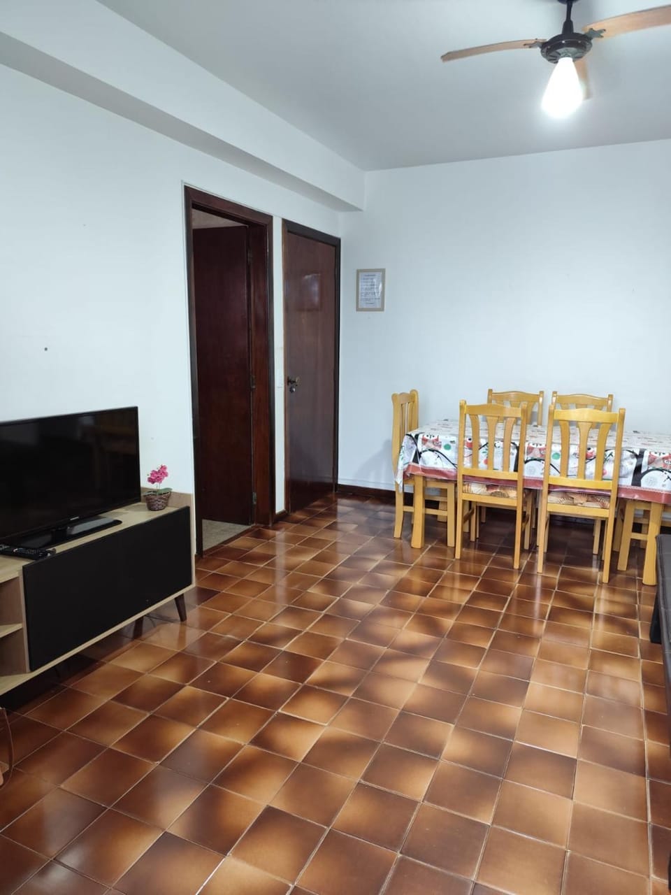 TV and multimedia, Living room, Dining area