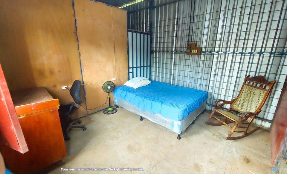 Bed, Guests