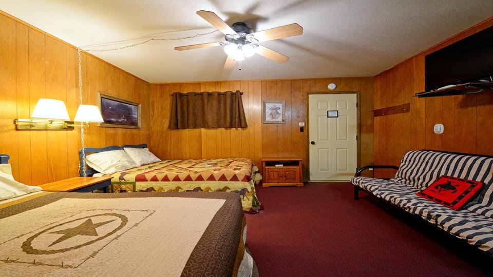 Bed, TV and multimedia, Living room, Bedroom, furniture