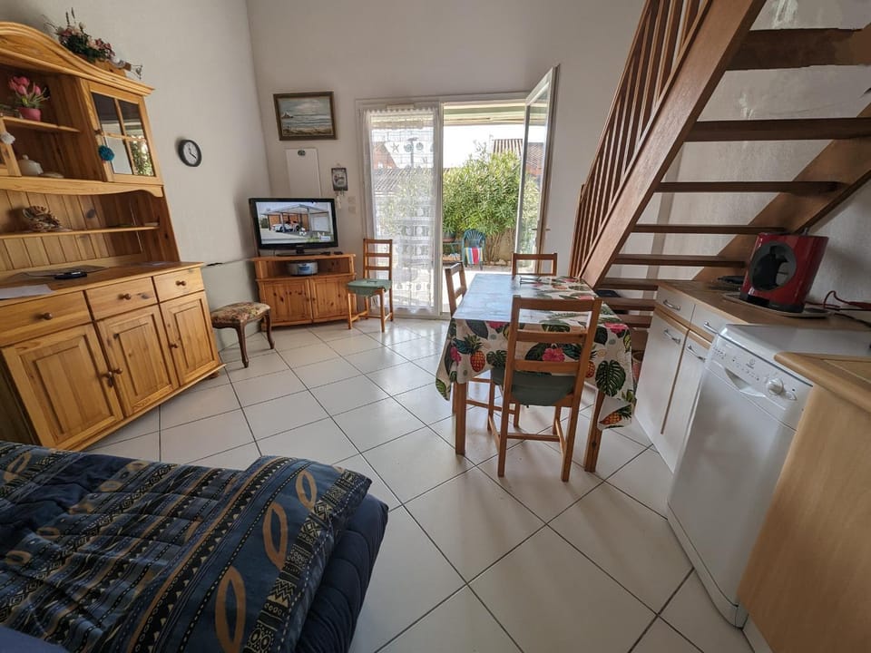 Charmante Villa T3 Climatisée Proche Plage - Confort et Calme pour 6 Pers. - FR-1-797-21 Villa in Port-la-Nouvelle
