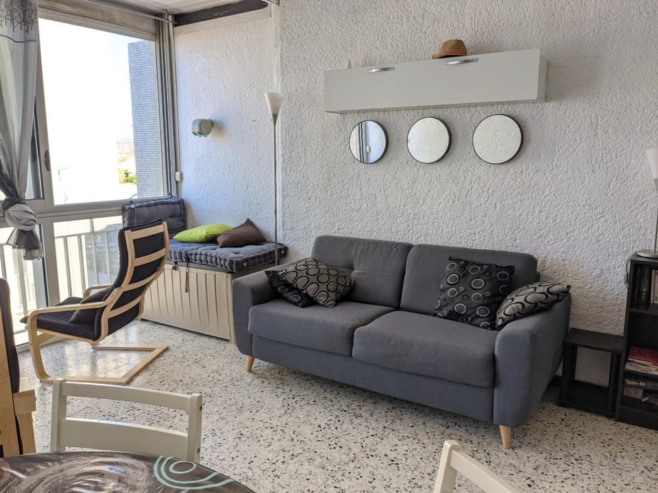 T2 Front de Mer Vu latérale, 4 pers, Parking, Proche plage et animations - FR-1-797-16 Apartment in Port-la-Nouvelle