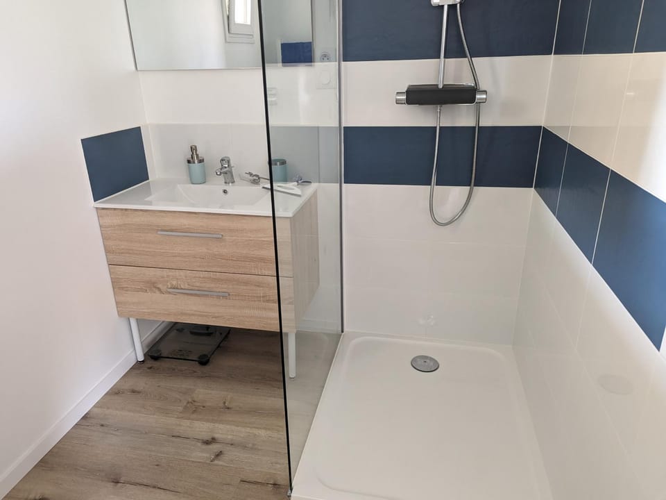 Villa T2 mezz. climatisée pour 6 pers avec WiFi, parking & proche plage - FR-1-797-43 Villa in Port-la-Nouvelle