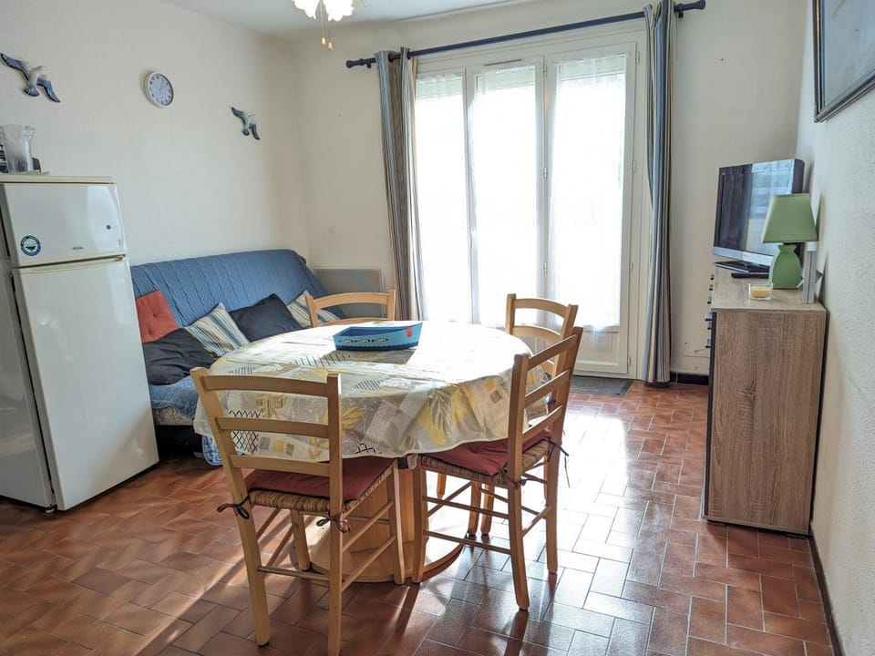 Charmant T2 proche plage à Port-la-Nouvelle, terrasse et parking inclus - FR-1-797-29 Apartment in Port-la-Nouvelle