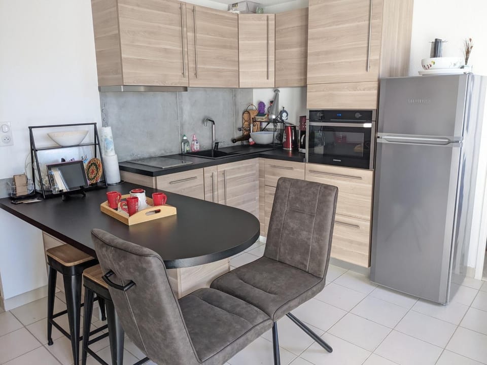 T3 Climatisé RDC avec Terrasse, Parking, Proche Activités - Port-la-Nouvelle - FR-1-797-30 Apartment in Port-la-Nouvelle