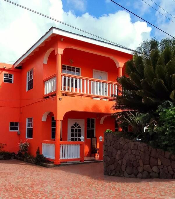 Belle Sunrise Villa Cozy Tropical Escape for a Local Experience Apartment in Caribbean