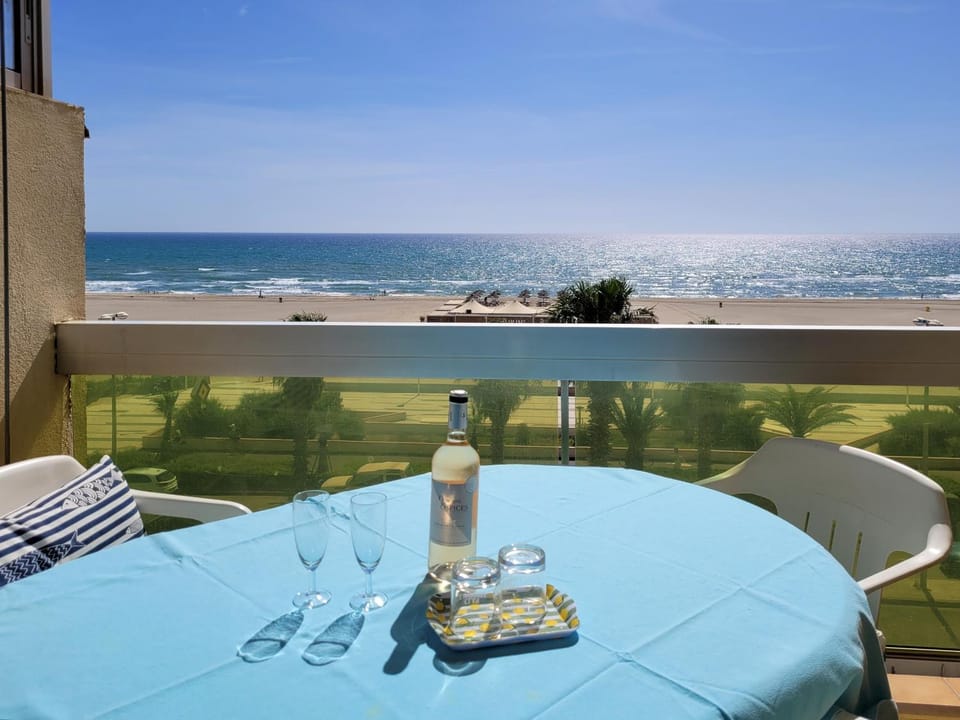 Canet-en-Roussillon - T2 cosy - 4 pers - Parking privé - Clim - FR-1-794-154 Apartment in Canet-en-Roussillon