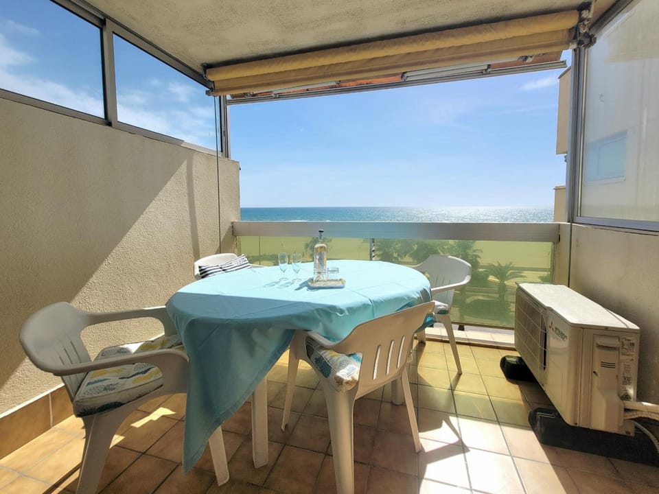Canet-en-Roussillon - T2 cosy - 4 pers - Parking privé - Clim - FR-1-794-154 Apartment in Canet-en-Roussillon