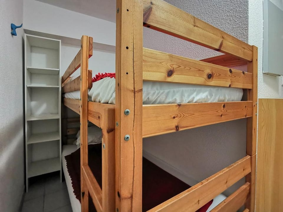 Studio + cabine pour 4, accès plage, parking, au Lavandou - FR-1-803-35 Cabin in Le Lavandou