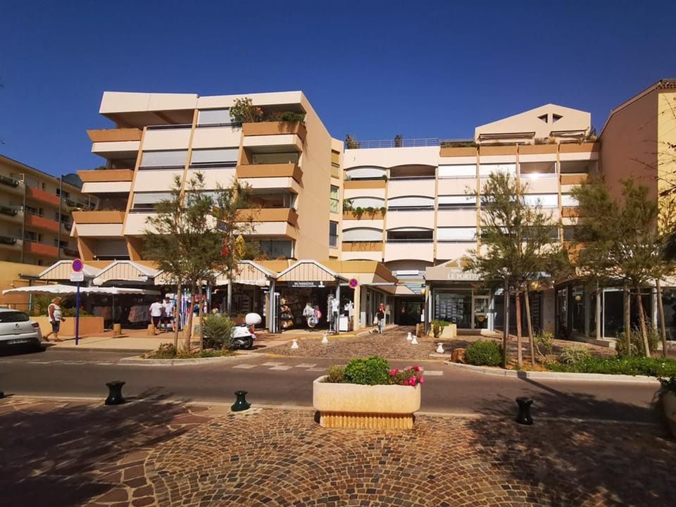 Studio cabine au Lavandou pour 3 personnes avec climatisation - FR-1-803-15 Cabin in Le Lavandou