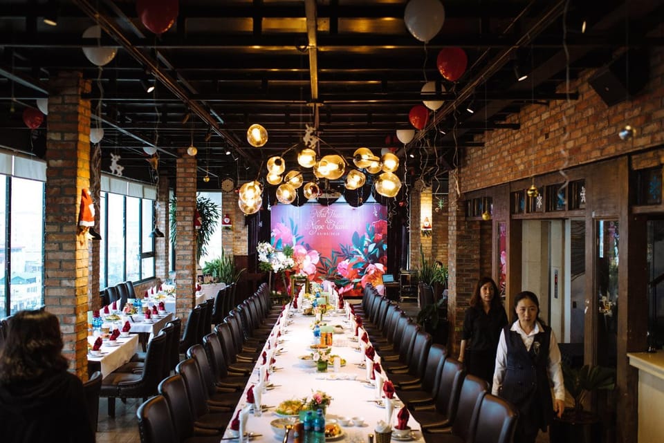 Restaurant/places to eat, Banquet/Function facilities