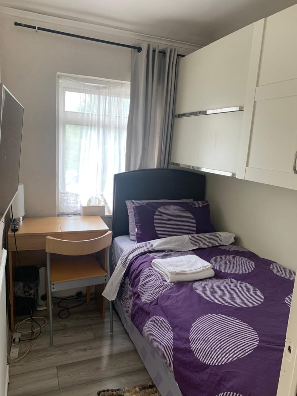 Photo of the whole room