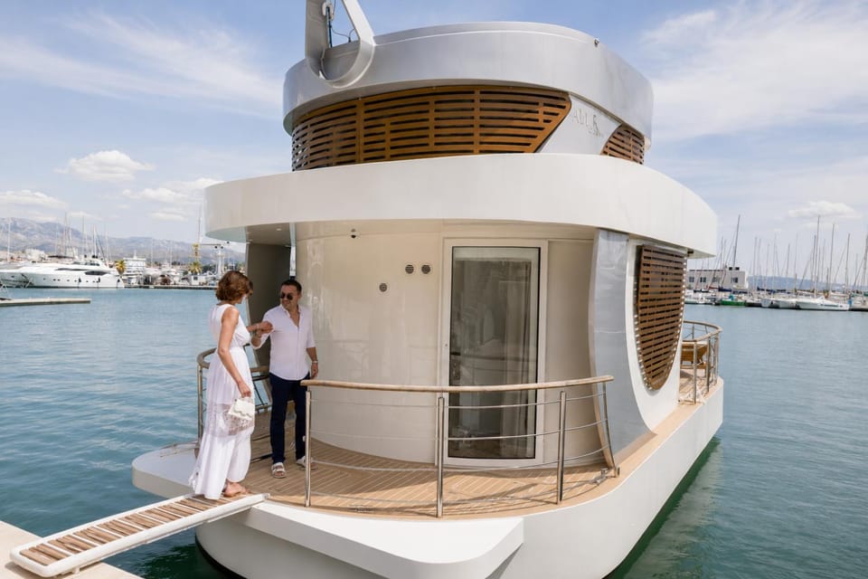 Natural landscape, Guests, Sea view