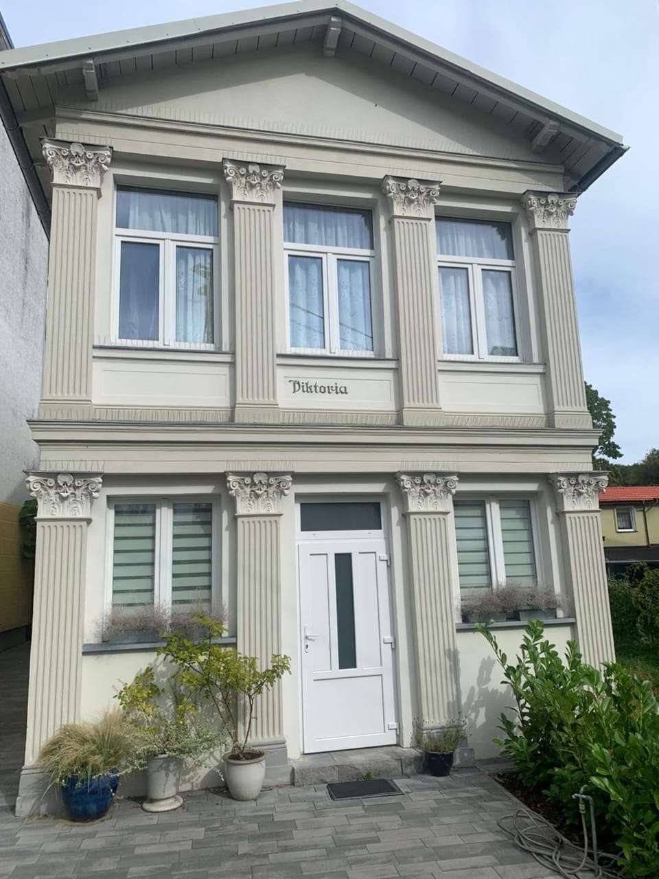 Property building, Facade/entrance