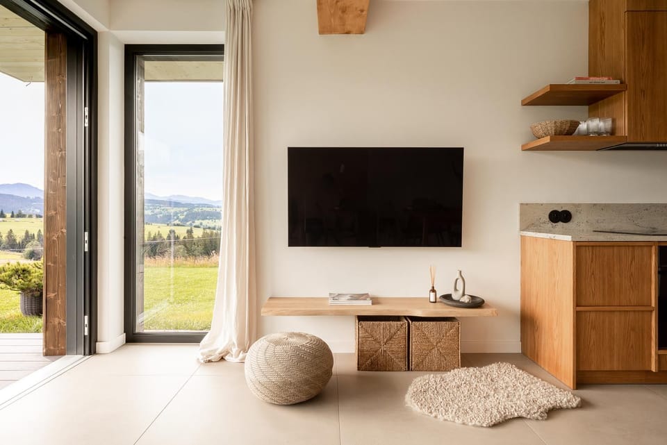 Natural landscape, TV and multimedia, Balcony/Terrace