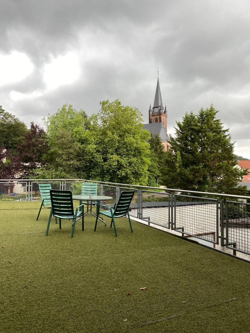 TOP Apartment! 13km Saarbrücken! große Terrasse! 4 Zimmer! Saarbruecken Apartment in Saarbrücken